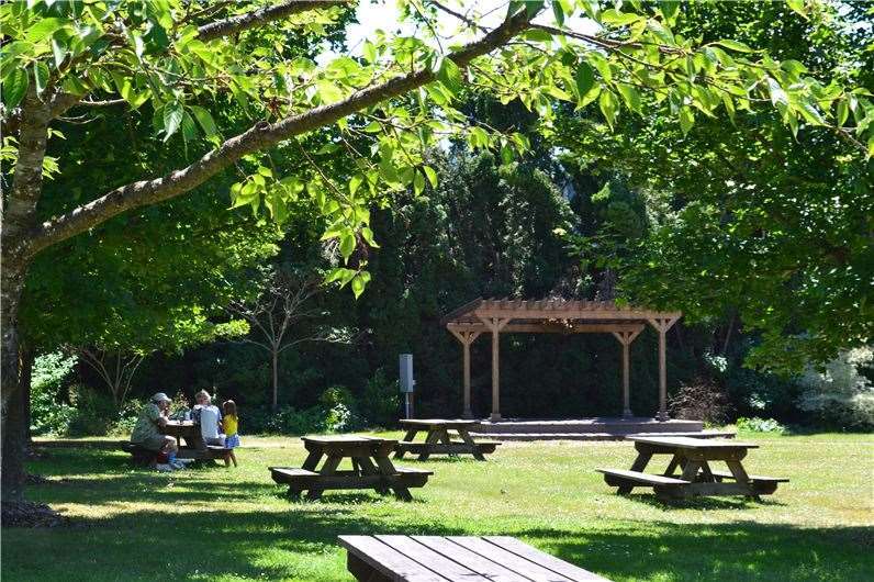 The Village Green Cottage Grove Tiện nghi bức ảnh